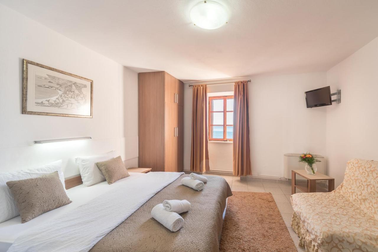R Club Apartments Old Town Budva Exteriér fotografie