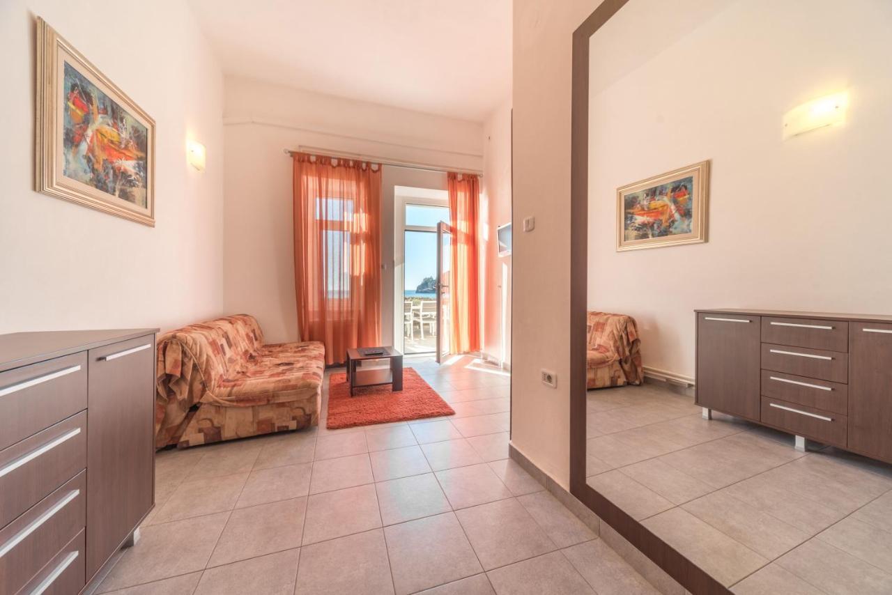 R Club Apartments Old Town Budva Exteriér fotografie
